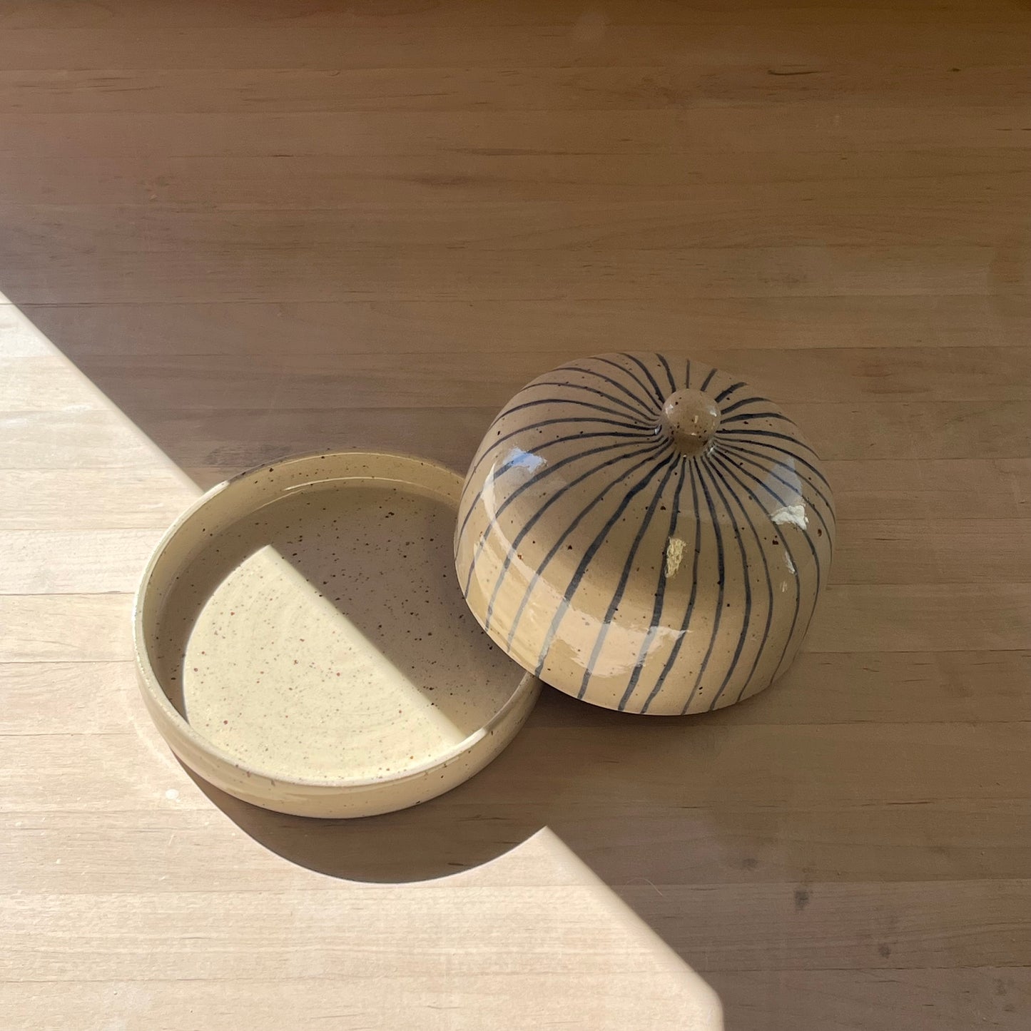 Cloche - striped keeper