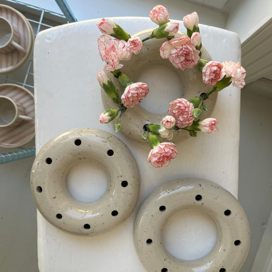 Mini donut vase