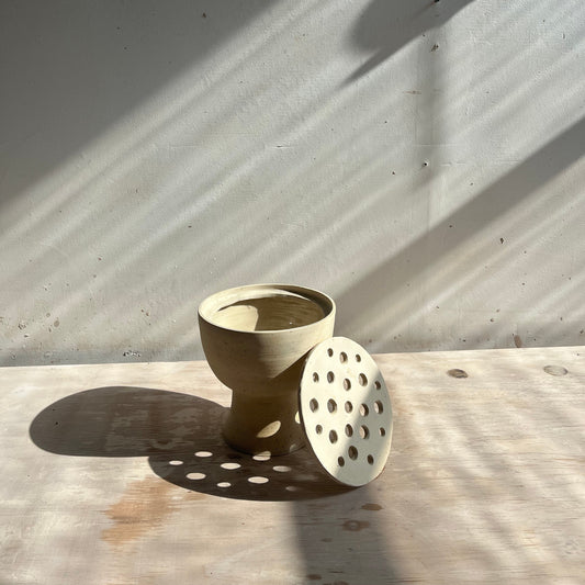 BLOOM piedestal vase